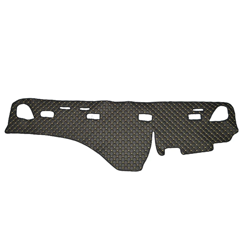 Черна стелка за табло със жълт шев за VOLVO FH (2002–2009) – Еко кожа