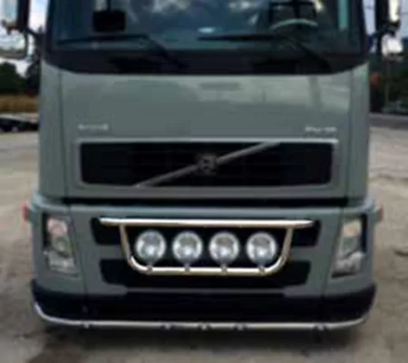 Ролбар над броня, между фарове за Volvo FH2/FH3