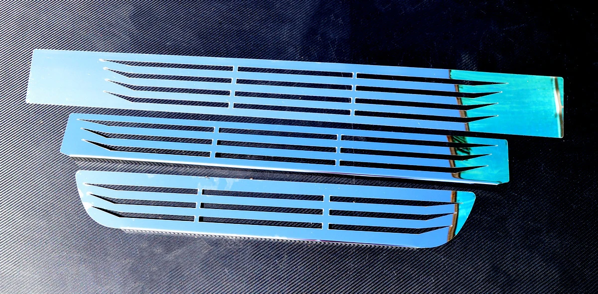 Предна- радиоторна- решетка, 3 части за Iveco Stralis