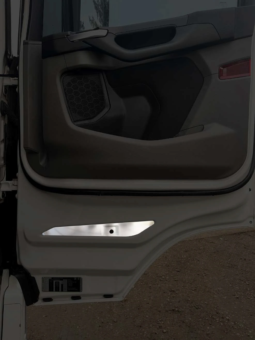 Вътрешни лайсни на врата за Scania S/R, 2017+