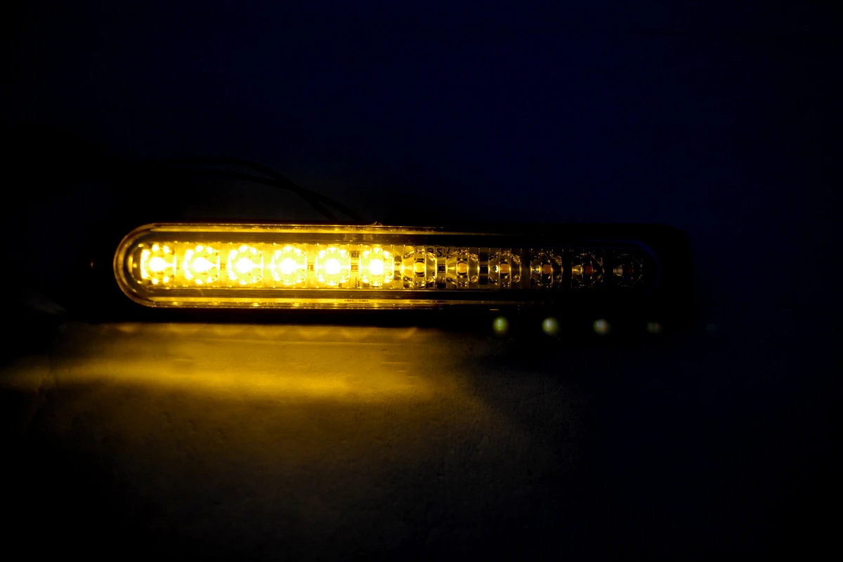 LED блиц 12 диода, флаш светлина прозрачно стъкло, 12/24V, Жълт