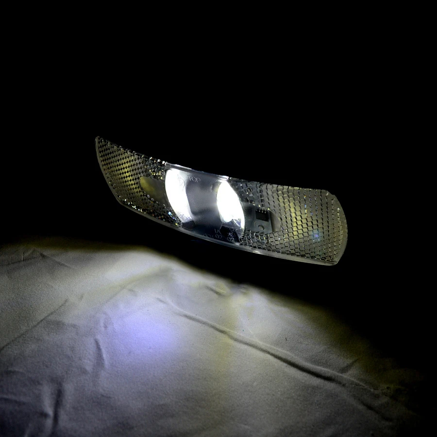 Бял- LED- габарит- 2 дъги с рефлектор,12/24V