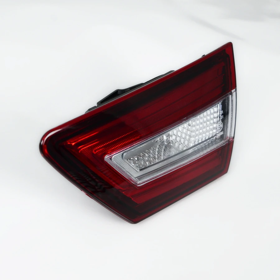 Десен стоп за Renault Clio,2012-2020,без цокъл,хечбек