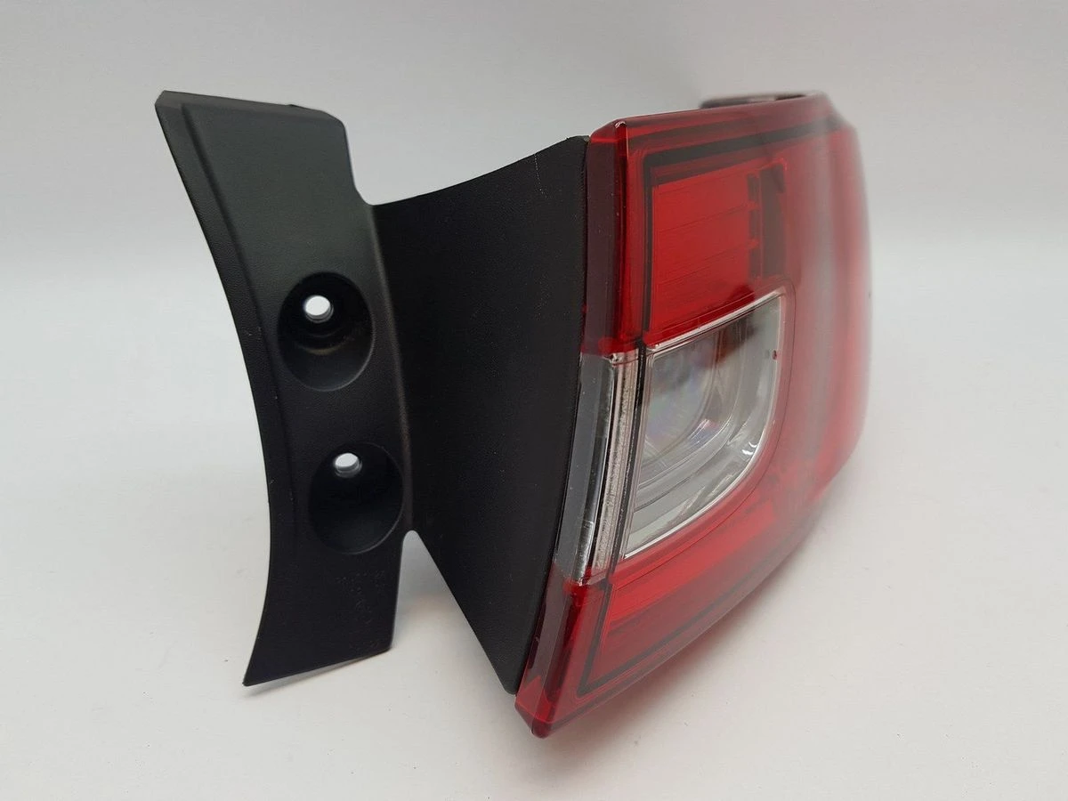 Десен стоп за Renault Clio,2012-2020,без цокъл,купе
