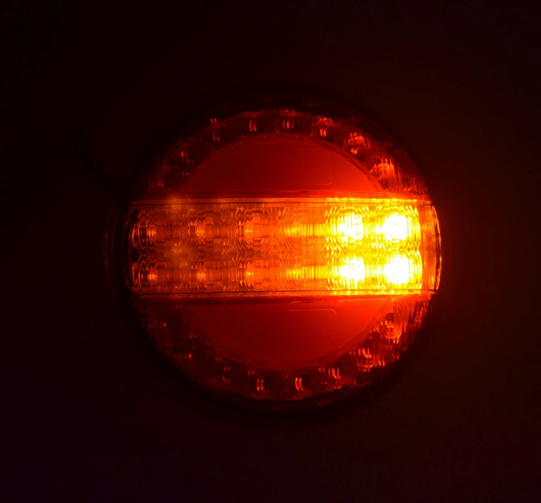 Кръгъл- LED- стоп – с -динамичен мигач, 10-30V, ЧЕРВЕНО-ЖЪЛТО,е-маркиран