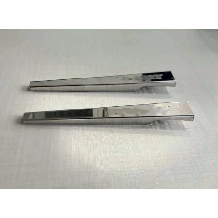 Декорация за чистачки за Renault Premium - 3D неръждавейка