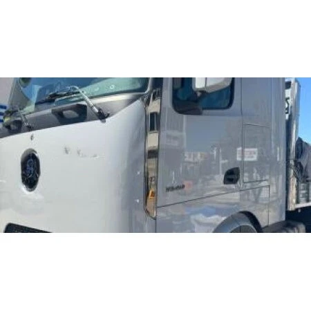 Декорация на ръб за врата, предна колона и решетка за Mercedes Actros L- комплект