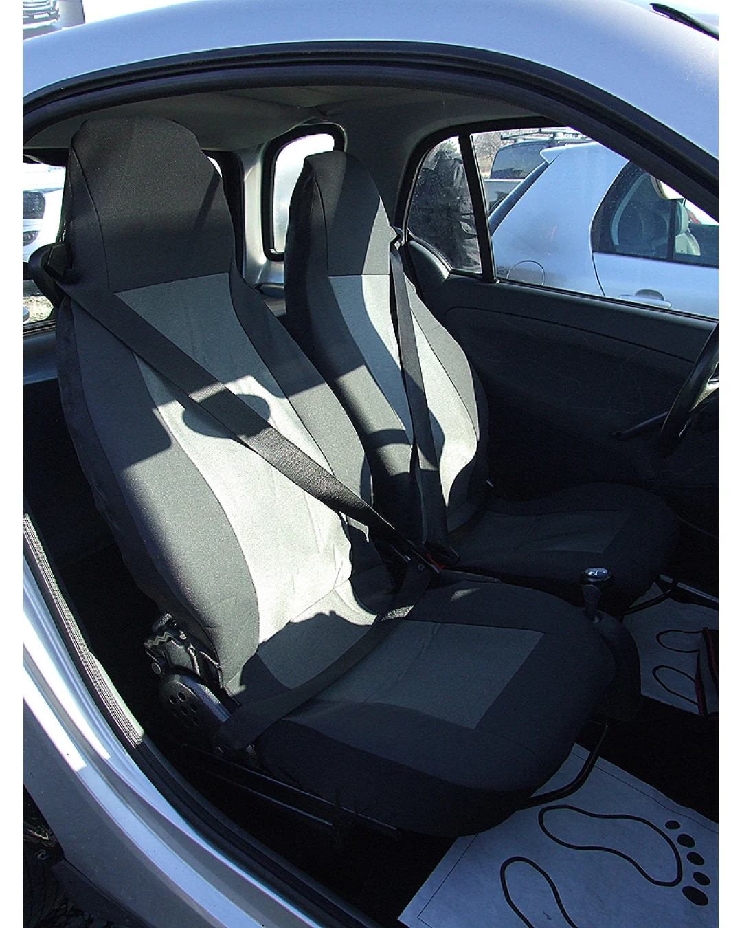 1-1-kalafi-za-predni-sedalki-tapitseriya-za-avtomobil-smart-fortwo-smart-fortu-tekstil-sivo-cherno-luks